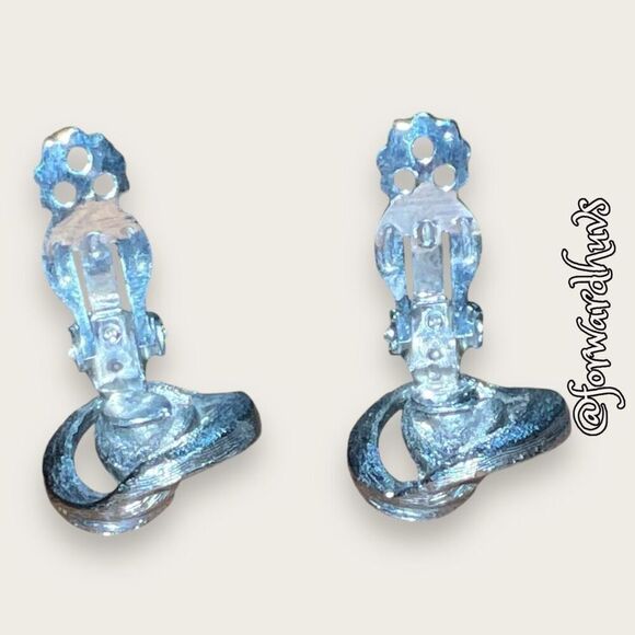 Vintage Silver Tone Clip On Earrings - Picture 5 of 12